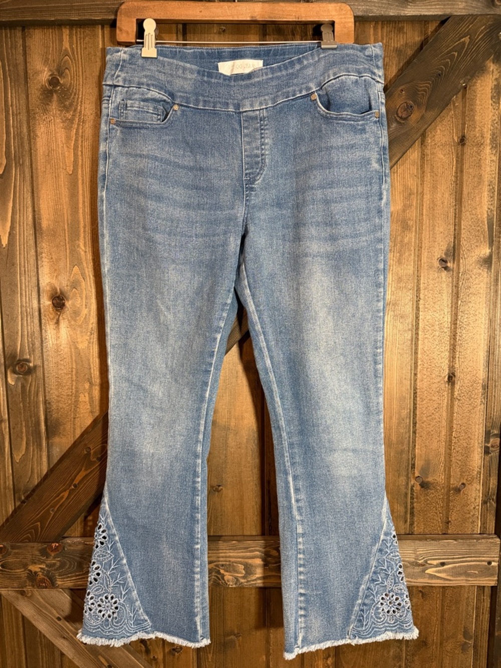 Light Wash Women’s Jeans with Embroidered Flare Hem